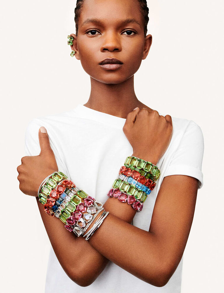 swarovski كيفية التنسيق  حلي المعصم بلمسة خاصة