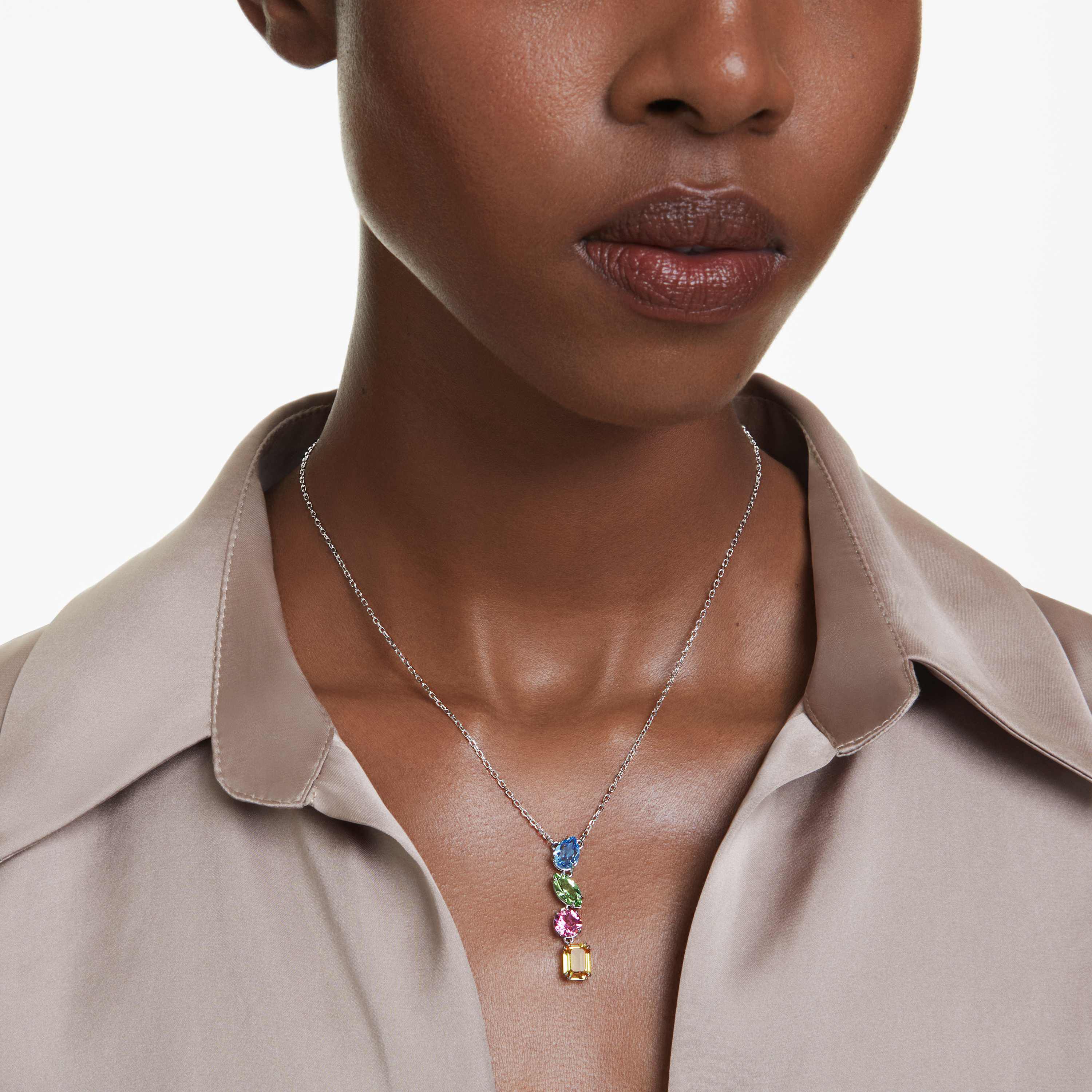 swarovski قلادة gema على شكل حرف y، قطع متنوع، ألوان متعددة، طلاء روديوم