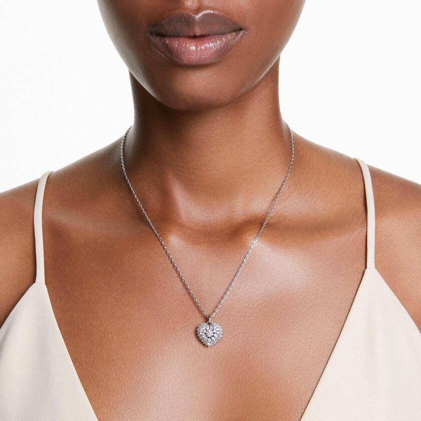 swarovski قلادة idyllia، على شكل قلب، لون أبيض، طلاء روديوم