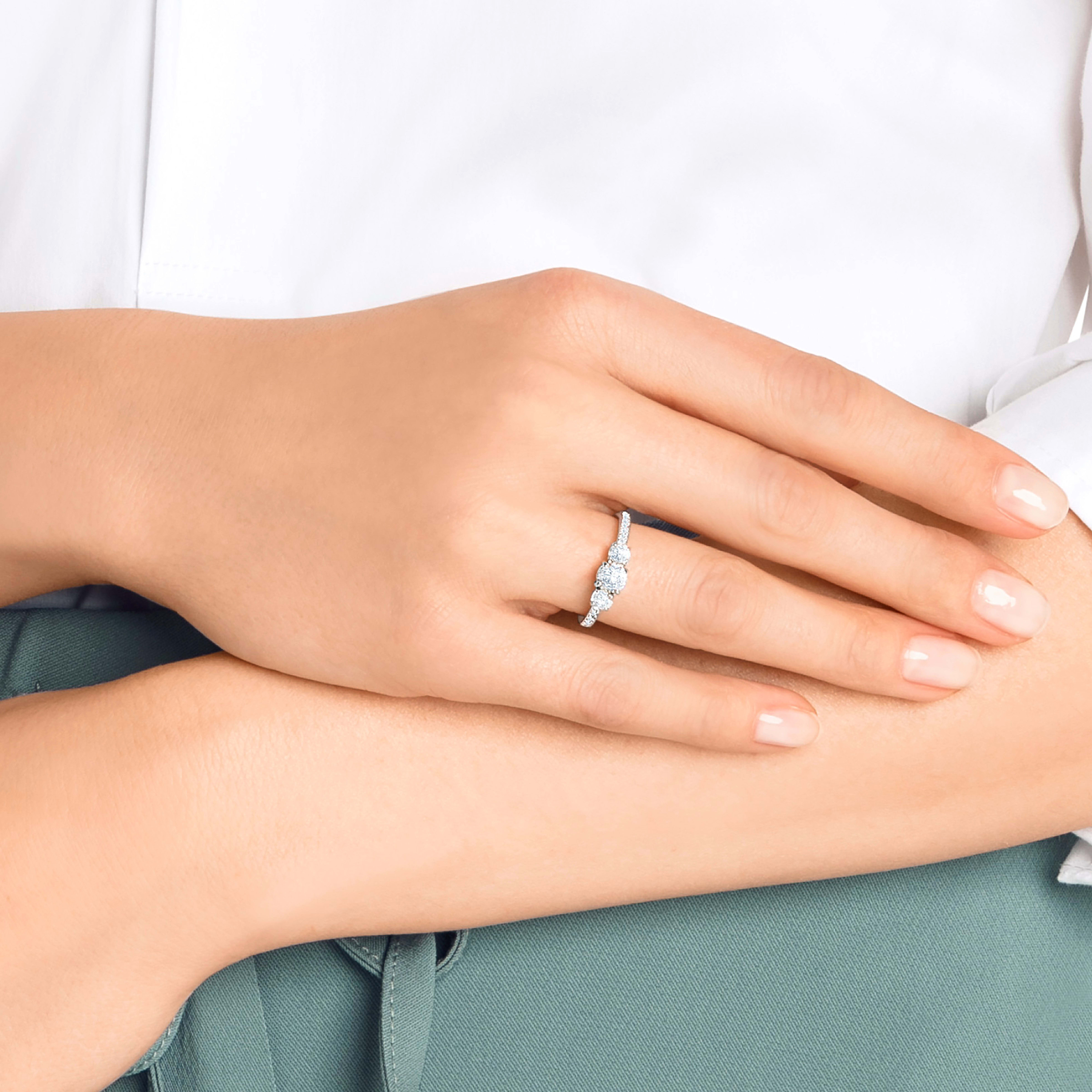 swarovski خاتم attract trilogy دائري،  لون أبيض،  طلاء روديوم