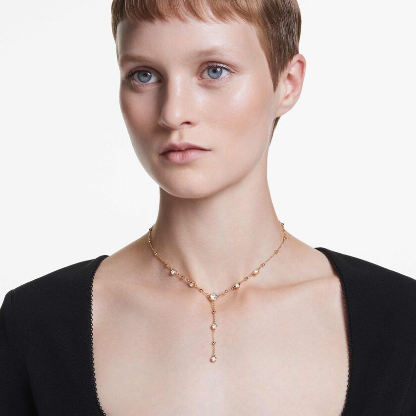 swarovski عقد imber على شكل حرف y، قطع مُستدير، تصميم متباين، لون أبيض، طلاء بلون ذهبي