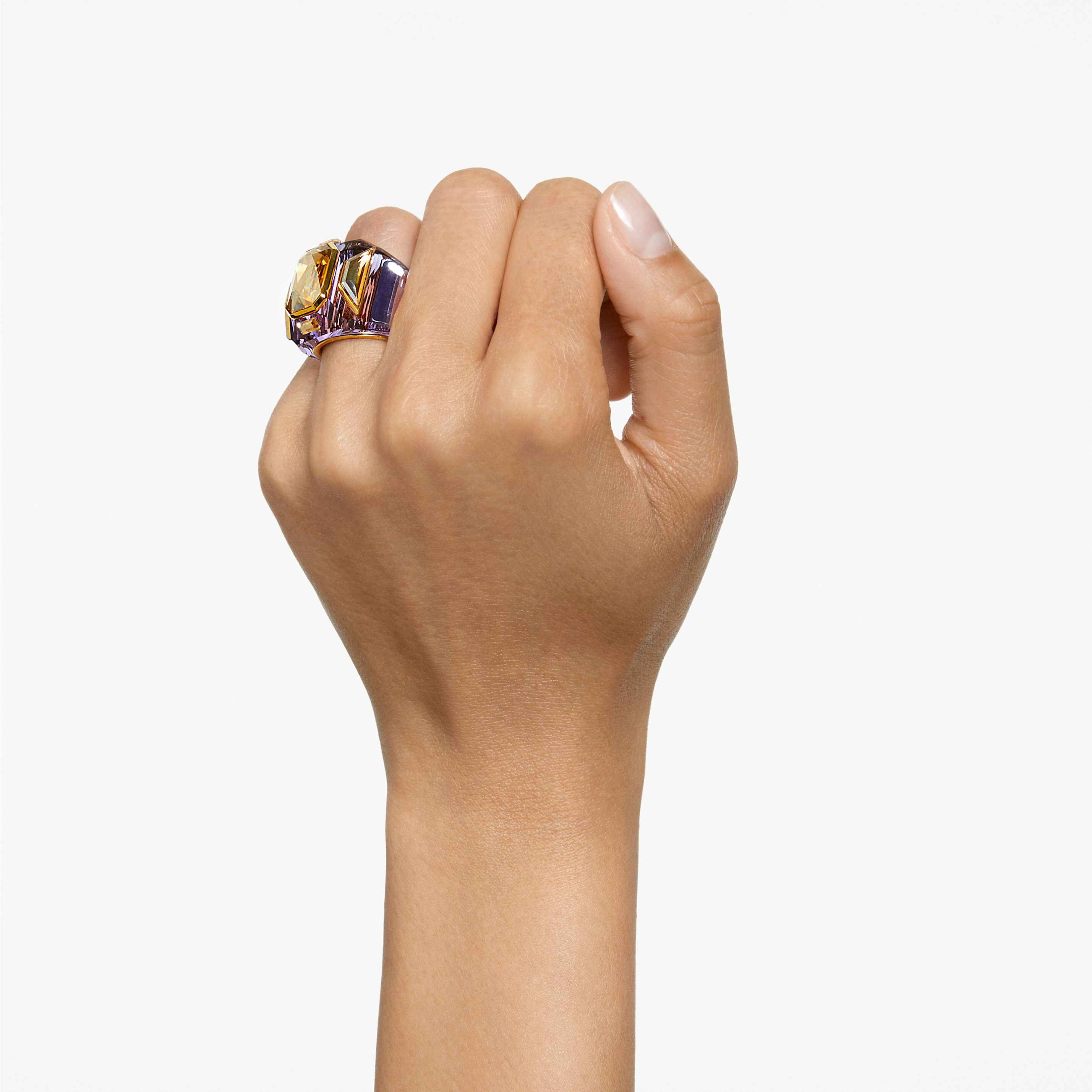 swarovski خاتم كوكتيل chroma، لون بنفسجي، طلاء ذهبي