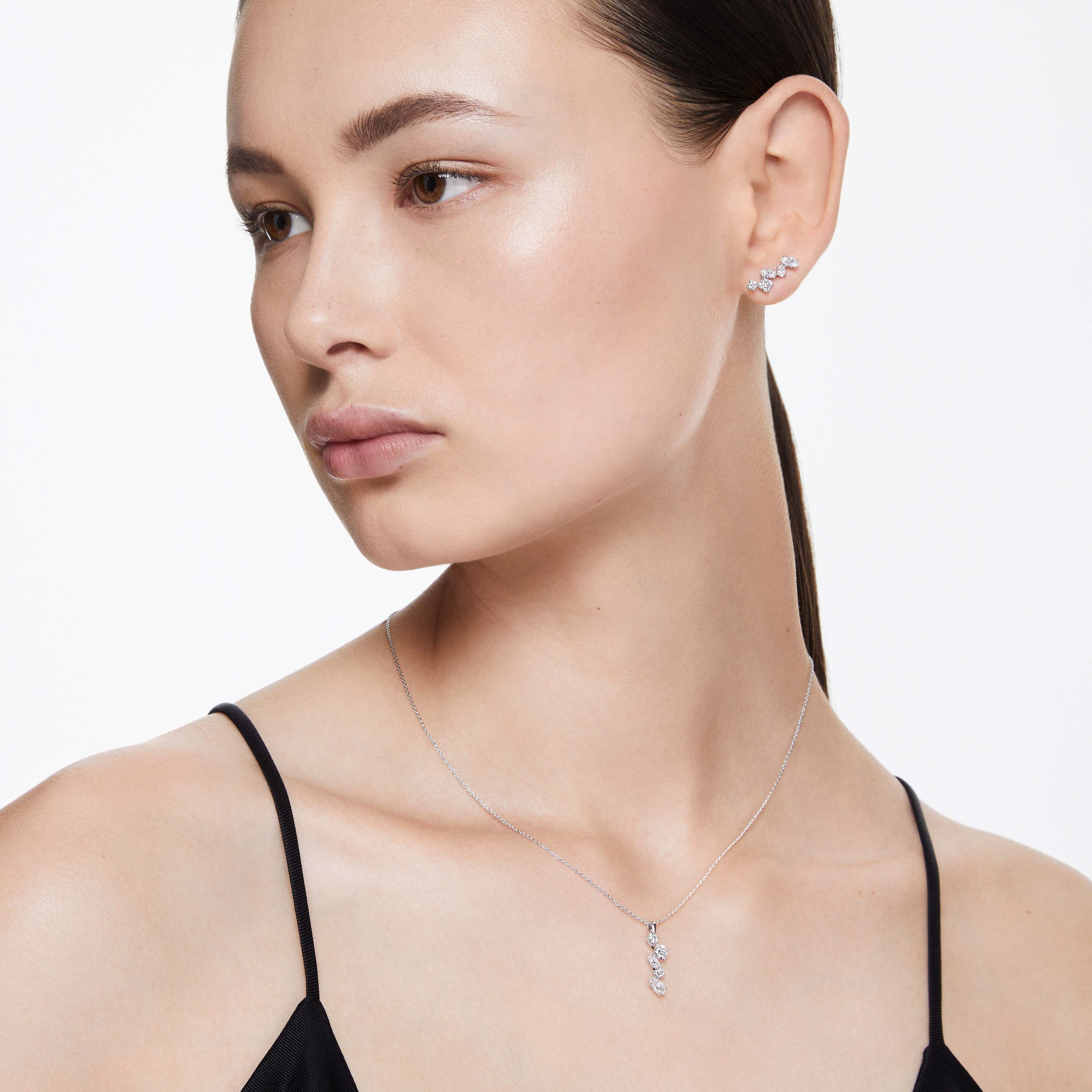 swarovski حلي الأذن galaxy، أحجار ألماس مُصنعة في المختبر بإجمالي 1 25 قيراط، ذهب أبيض عيار 18