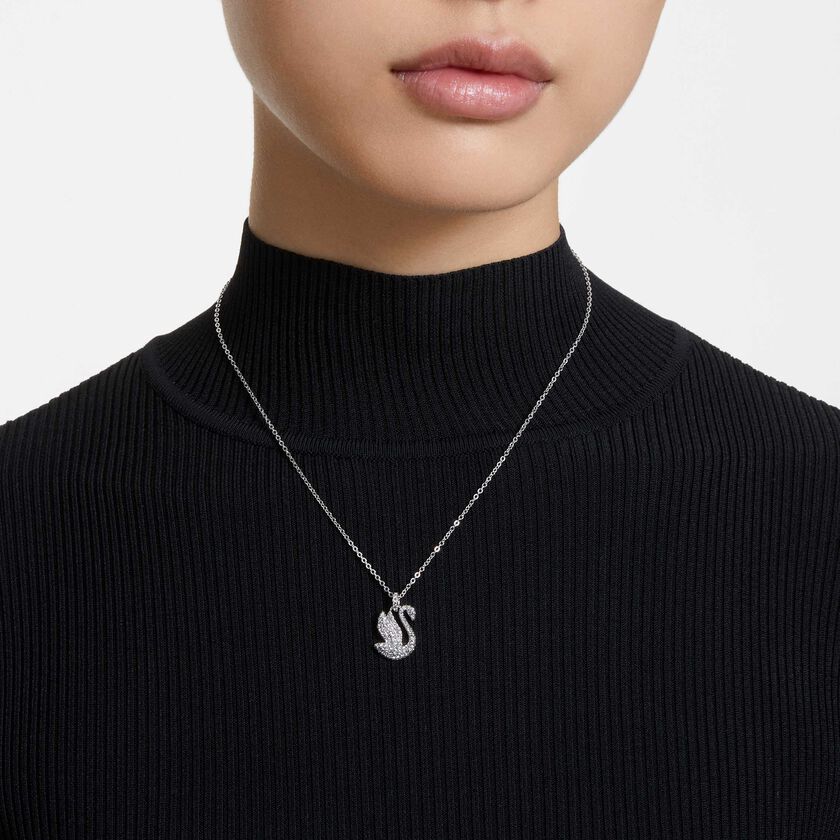 swarovski قلادة swan، على شكل بجعة، حجم متوسط، لون أبيض، طلاء روديوم