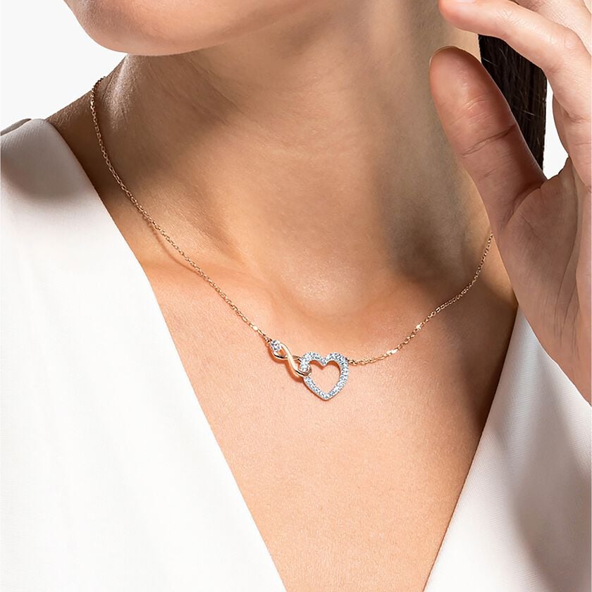 swarovski عقد hyperbola، على شكل لانهاية وقلب، لون أبيض، لمسة نهائية من معادن مختلطة