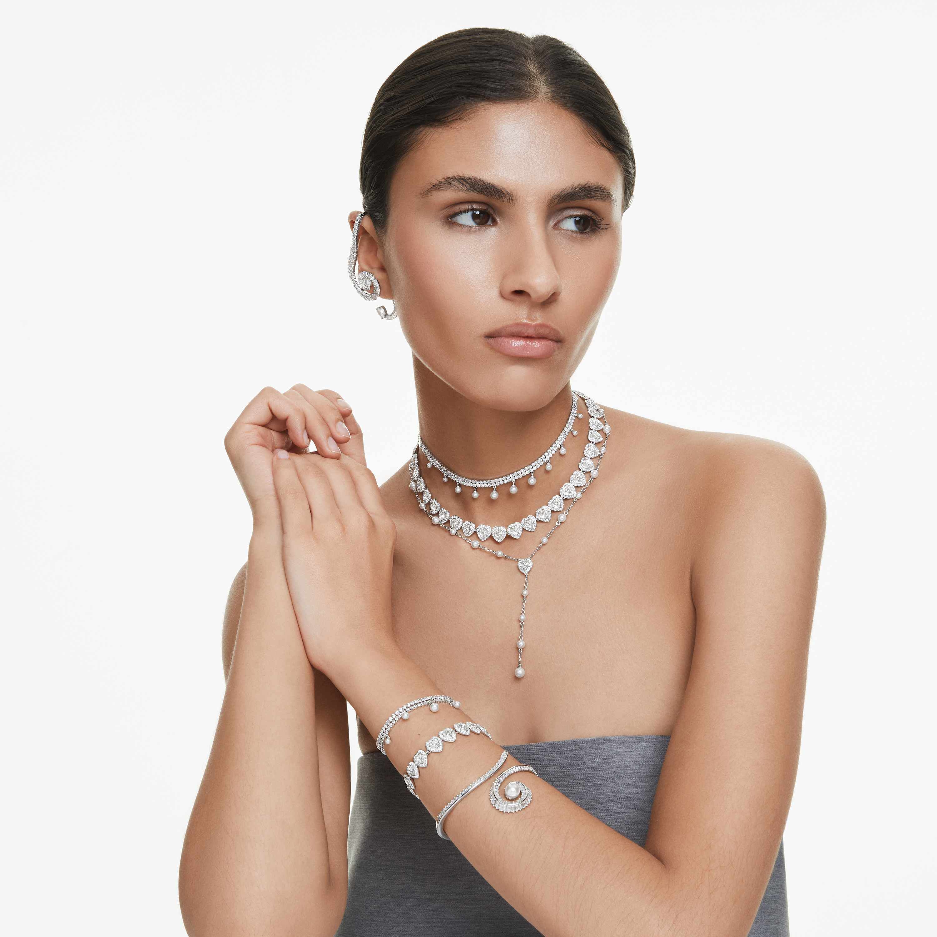 سوار ariana grande x swarovski، لؤلؤة كريستال، قطع باغيت، لون أبيض، طلاء روديوم
