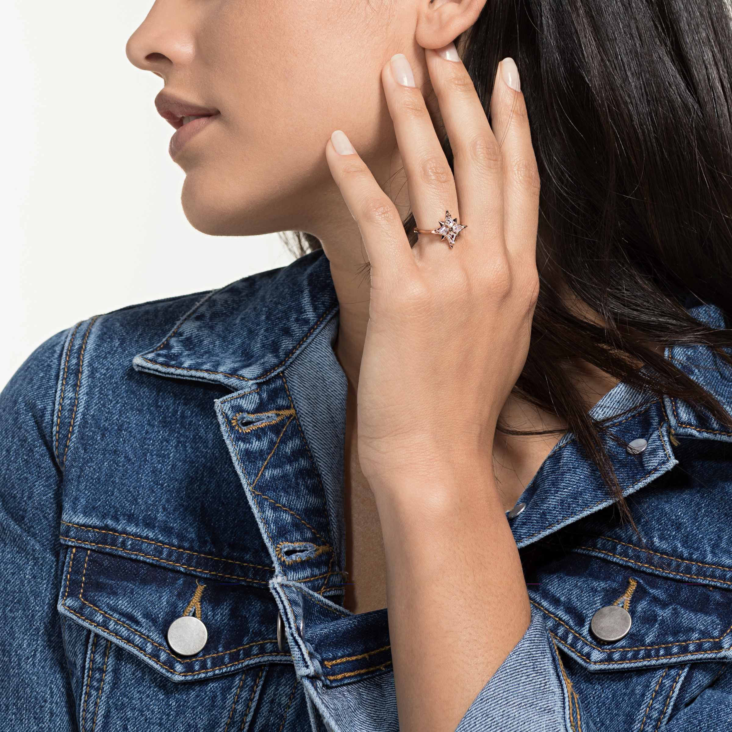 swarovski خاتم symbolic من سواروفسكي، على شكل نجمة، لون أبيض، طلاء باللون الذهبي الوردي