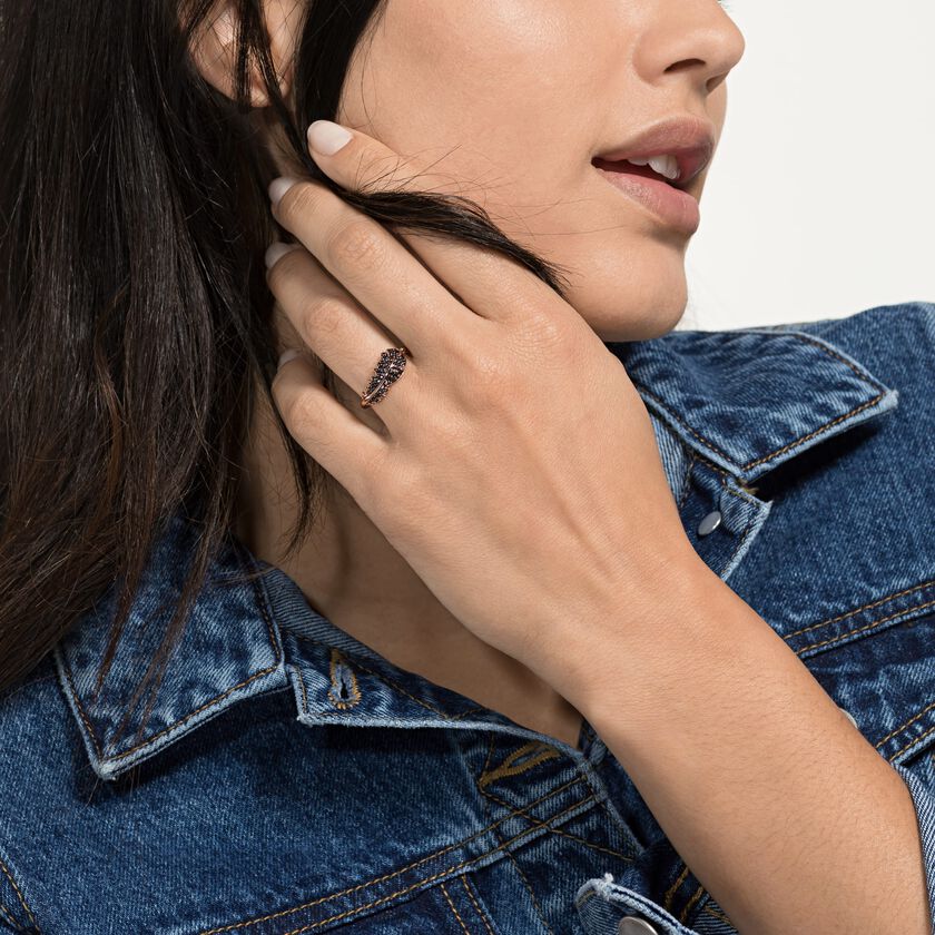 swarovski خاتم naugty motif ، أسود ، مطلي باللون الذهبي الوردي