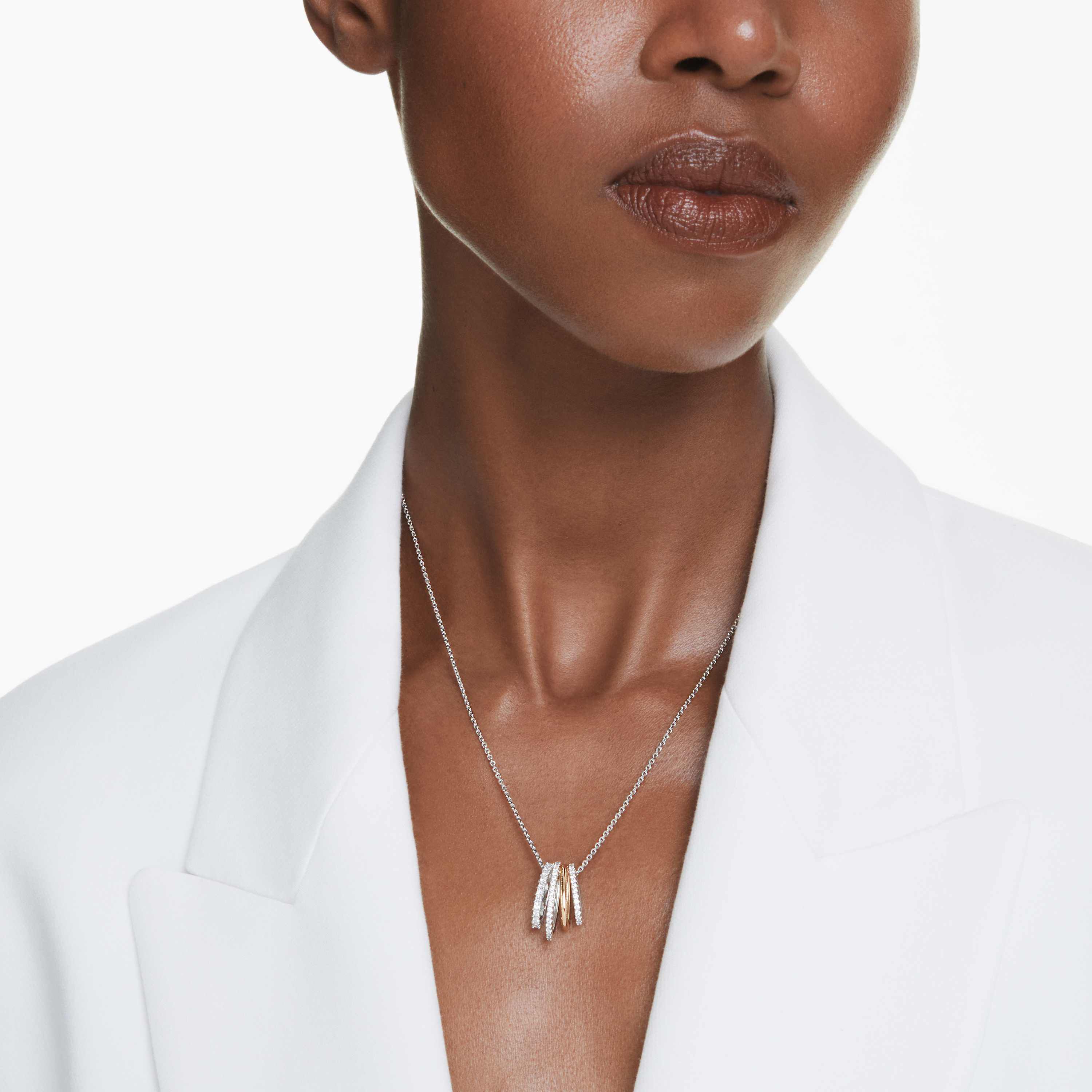 swarovski قلادة hyperbola، قطع متنوع، لون أبيض، لمسة نهائية من معادن مختلطة