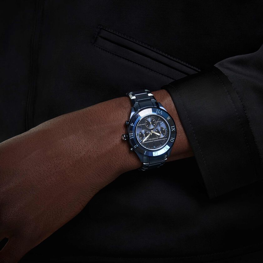 swarovski ساعة كرونوغراف dextera، قطر 39 ملم، صناعة سويسرية، سوار معدني، لون أزرق، لمسة نهائية باللون الأزرق