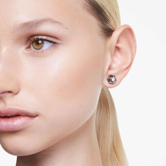 swarovski أقراط دبوسية numina، قطع مُستدير، لون أبيض، طلاء روثينيوم